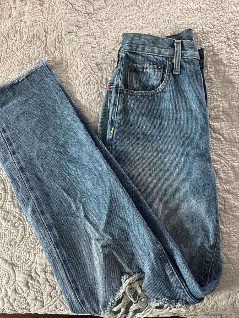 Alice + Olivia Light Wash Straight-Leg Jeans with Frayed Hem